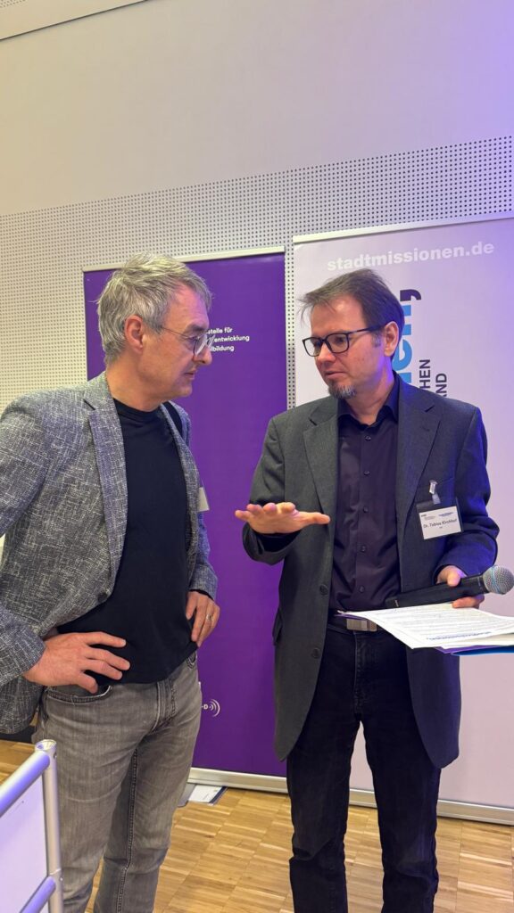 Prof. Dr. Roberto Simanowski und Dr. Tobias Kirchhof im Gespräch